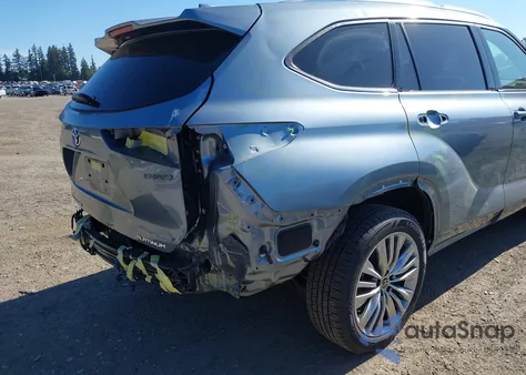 2023 Toyota Highlander Hybrid Platinum из США, поврежденный, VIN 5TDEBRCH1PS107605